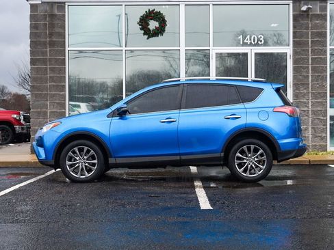 Used 2018 Toyota RAV4 Limited image 5