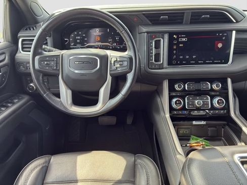 Used 2022 GMC Yukon Denali AWD/4WD image 15
