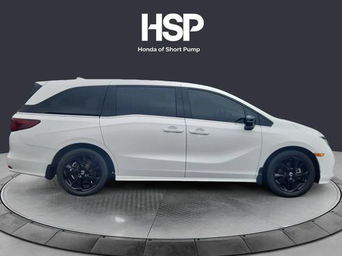 Certified 2024 Honda Odyssey Sport image 6