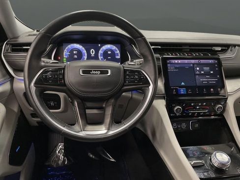 Used 2021 Jeep Grand Cherokee L Overland image 5