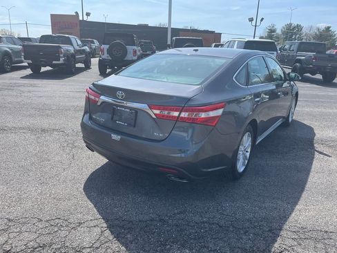 Used 2015 Toyota Avalon XLE image 5