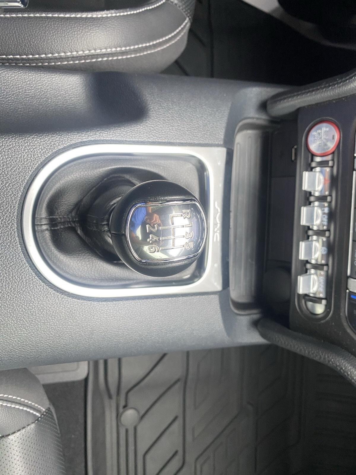 Certified 2021 Ford Mustang Premium RWD image 21