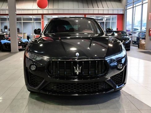 Used 2022 Maserati Levante Modena image 3