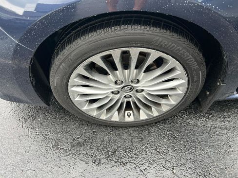 Used 2016 Toyota Avalon Limited FWD image 26