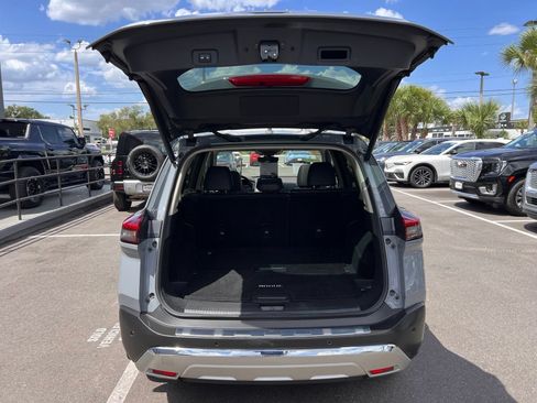 Used 2023 Nissan Rogue Platinum w/ Platinum Premium Package FWD image 18