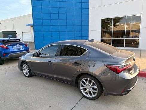 Used 2019 Acura ILX FWD image 9