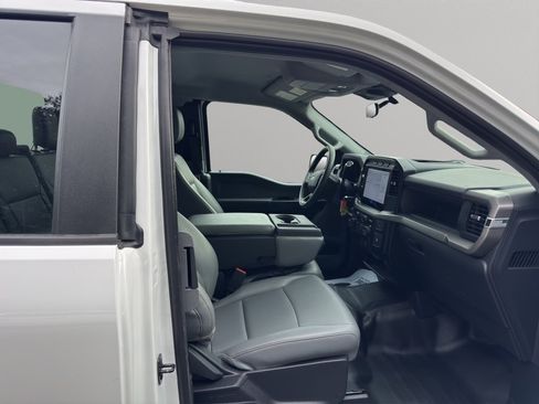 Used 2024 Ford F150 XL RWD image 15