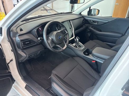 Used 2025 Subaru Legacy Premium AWD/4WD image 2