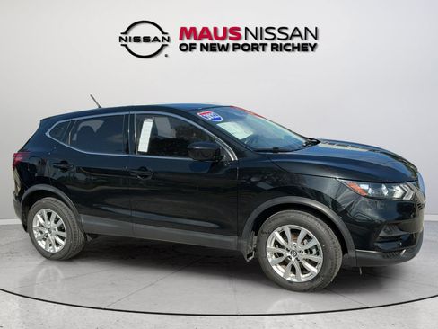 Certified 2022 Nissan Rogue Sport S FWD image 13