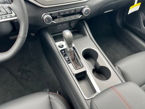 New 2026 Nissan Altima 2.5 SR FWD image 14