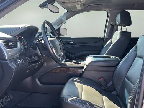 Used 2019 Chevrolet Tahoe LS AWD/4WD image 17