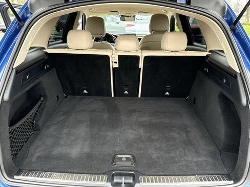 Used 2022 Mercedes-Benz GLC 300 w/ Premium Package Lite image 18
