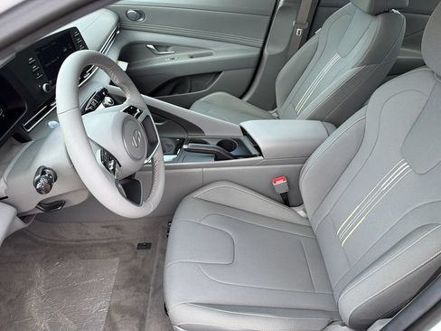 New 2026 Hyundai Elantra SEL Sport FWD image 10