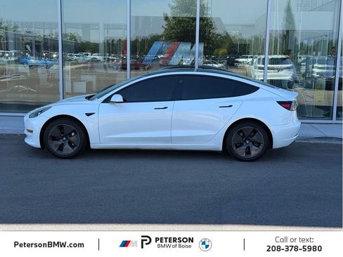 Used 2021 Tesla Model 3 Standard Range Plus RWD image 2