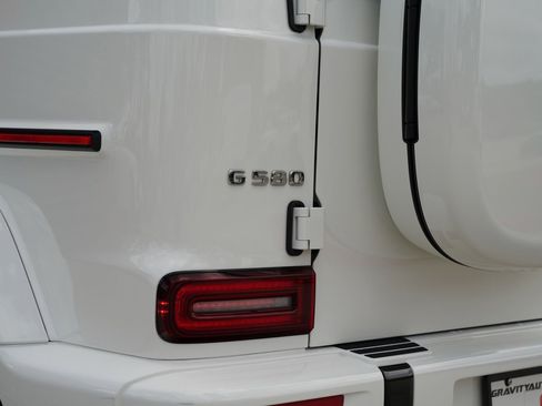 Used 2025 Mercedes-Benz G 580 w/ EQ Technology image 16