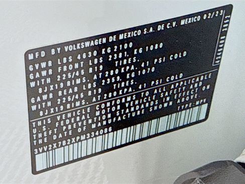 Used 2023 Volkswagen Taos SEL image 32