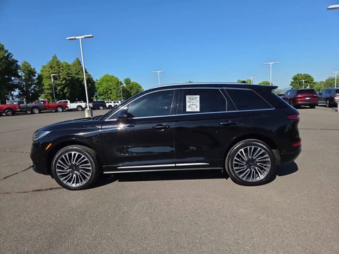 Used 2022 Lincoln Corsair Reserve w/ Equipment Group 201A AWD/4WD image 11