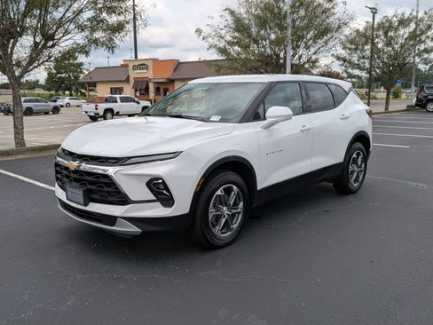 Used 2025 Chevrolet Blazer LT FWD image 7