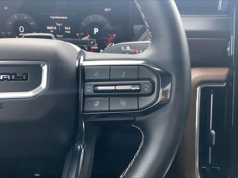 Used 2025 GMC Yukon Denali Ultimate image 21