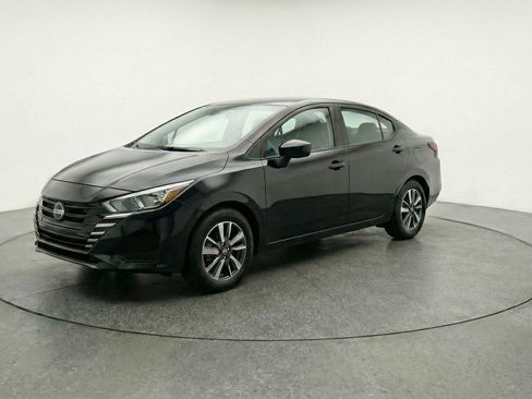 Used 2025 Nissan Versa SV FWD image 3