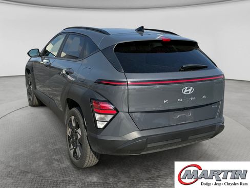 Used 2025 Hyundai Kona SEL AWD/4WD image 7