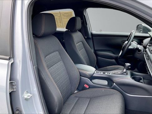 Used 2024 Honda HR-V Sport image 7