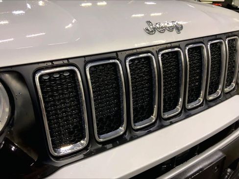 Used 2021 Jeep Renegade Latitude image 30