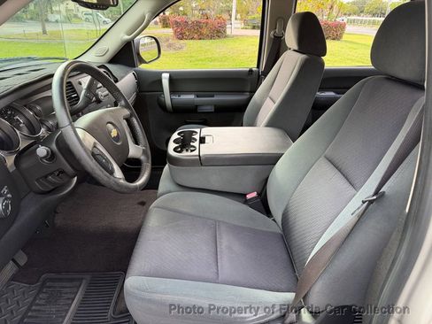 Used 2009 Chevrolet Silverado 1500 LT w/ All Star Package image 34