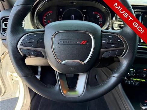 Used 2021 Dodge Durango SXT RWD image 16