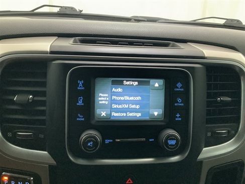 Used 2019 RAM 1500 Classic SLT image 31