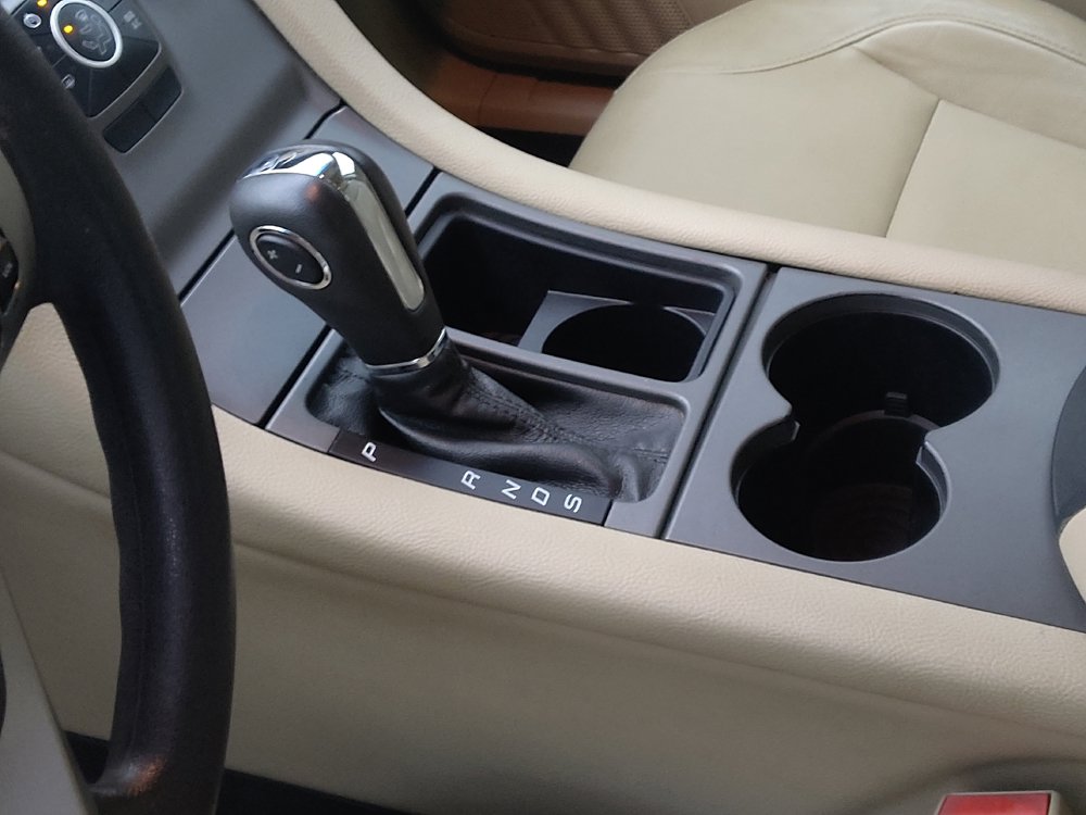 Used 2014 Ford Taurus SE FWD image 26