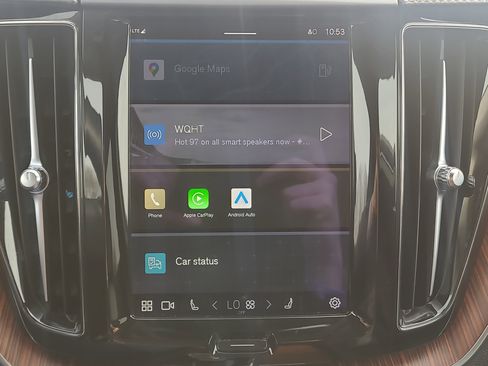 Used 2023 Volvo XC60 B5 Ultimate image 25