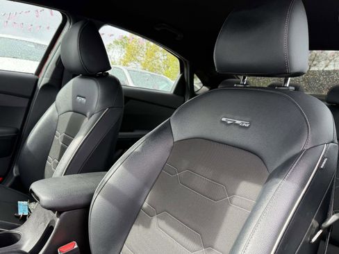 Used 2023 Kia Forte GT-Line FWD image 9