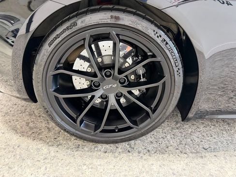Used 2020 Porsche 718 Cayman GT4 RWD image 43