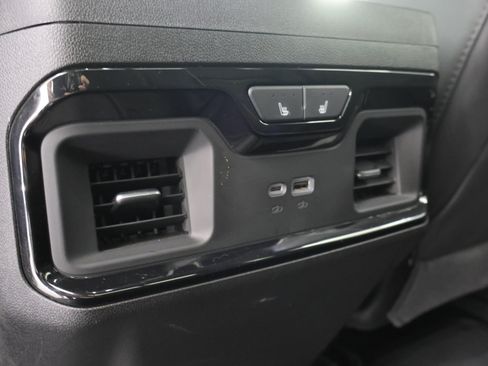 Used 2025 GMC Sierra 2500 AT4 w/ AT4 Premium Plus Package AWD/4WD image 46