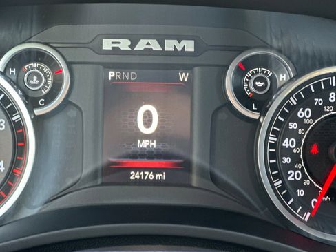 Used 2021 RAM 2500 Big Horn w/ Level 1 Equipment Group AWD/4WD image 26
