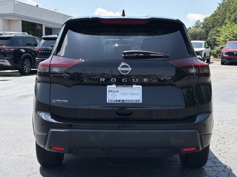 Used 2025 Nissan Rogue SV FWD image 4