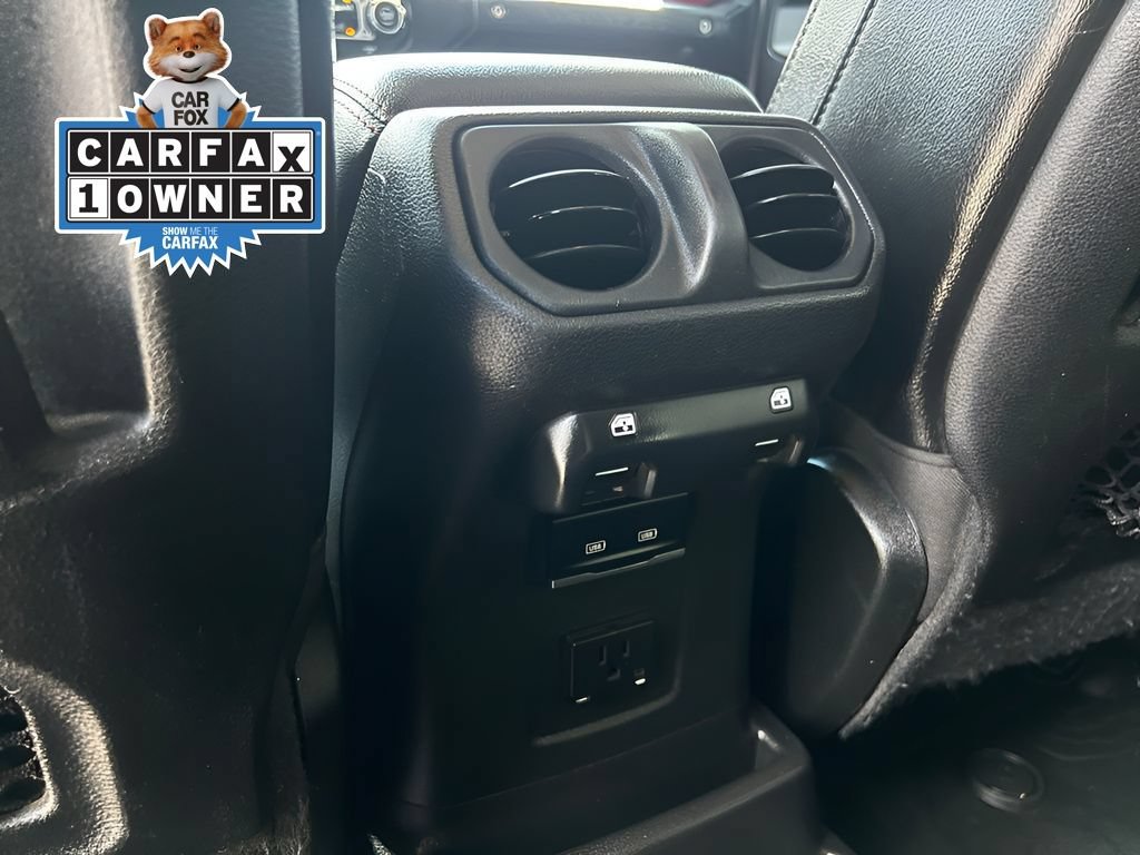Used 2022 Jeep Wrangler Unlimited Rubicon AWD/4WD image 19