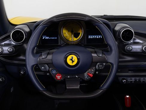 Used 2022 Ferrari F8 Tributo image 33