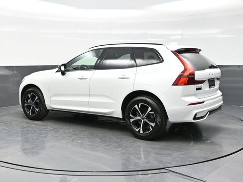 New 2026 Volvo XC60 B5 Core AWD/4WD image 4