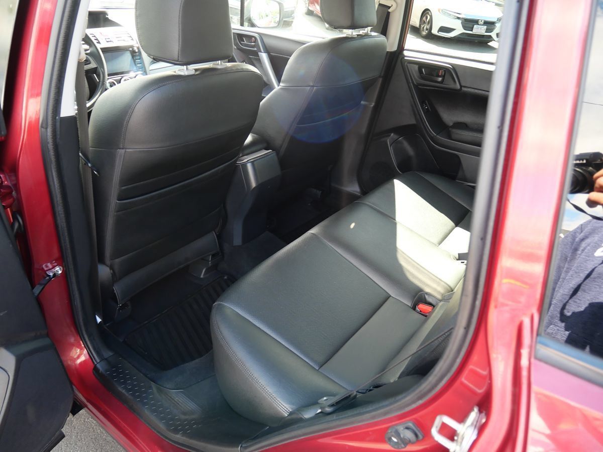 Used 2018 Subaru Forester 2.5i Premium w/ All-Weather Package AWD/4WD image 18