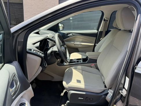 Used 2017 Ford Escape SE AWD/4WD image 21