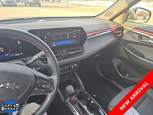 Used 2024 Chevrolet TrailBlazer RS w/ Convenience Package image 12