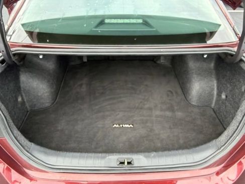 Used 2024 Nissan Altima 2.5 SV FWD image 28