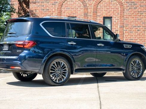 Used 2023 INFINITI QX80 Sensory w/ All-Season Package AWD/4WD image 5