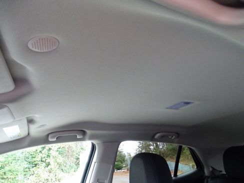 Used 2022 Buick Encore Preferred w/ Safety Package II image 15