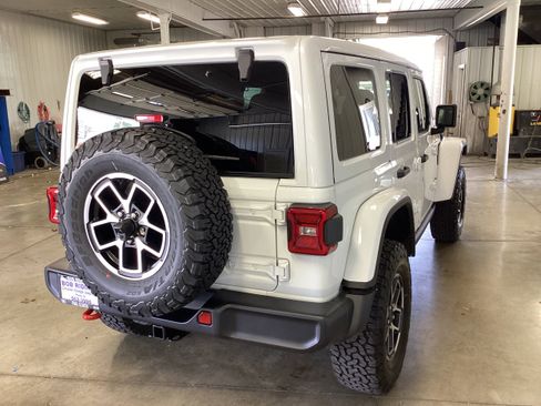New 2026 Jeep Wrangler Unlimited Rubicon AWD/4WD image 6