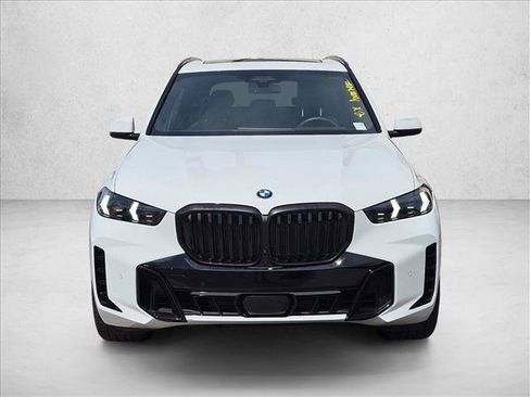 Certified 2026 BMW X5 xDrive40i w/ M Sport Package AWD/4WD image 2