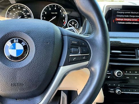 Used 2018 BMW X5 xDrive40e image 11