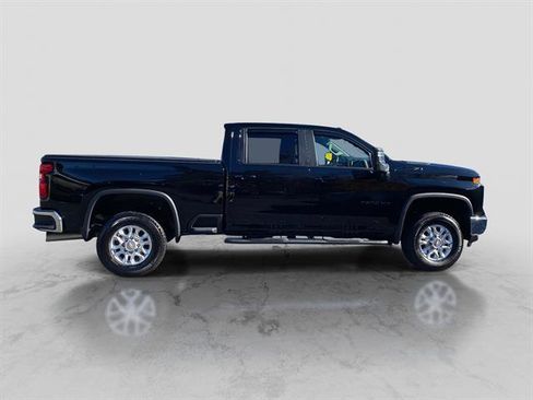 Used 2025 Chevrolet Silverado 2500 LT w/ Convenience Package image 7
